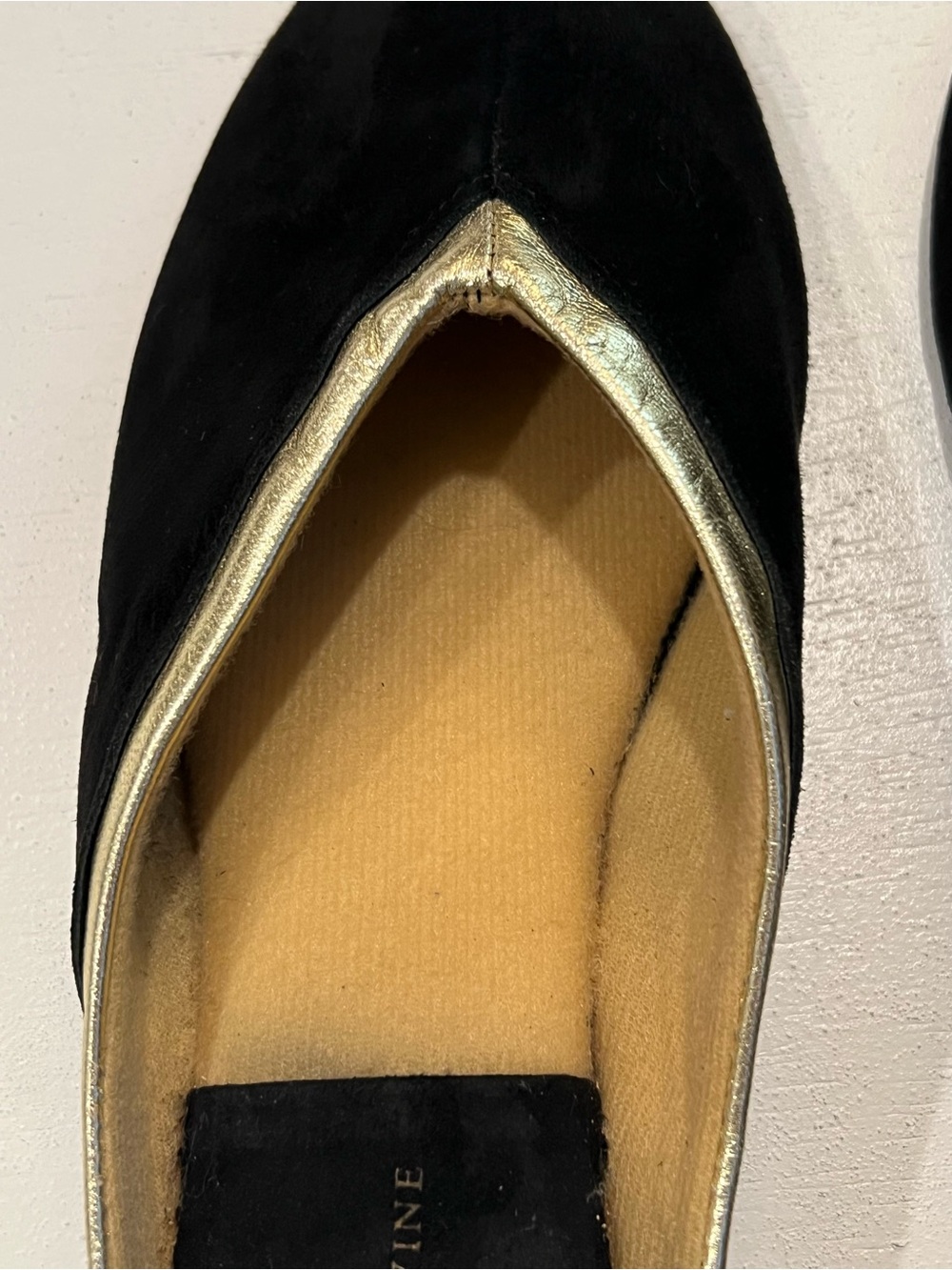 Jacques Levine Black Flats with Gold Trim - Picture 3 of 7